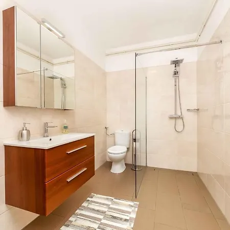 Apartment In - Balaton 43108 Cserszegtomaj